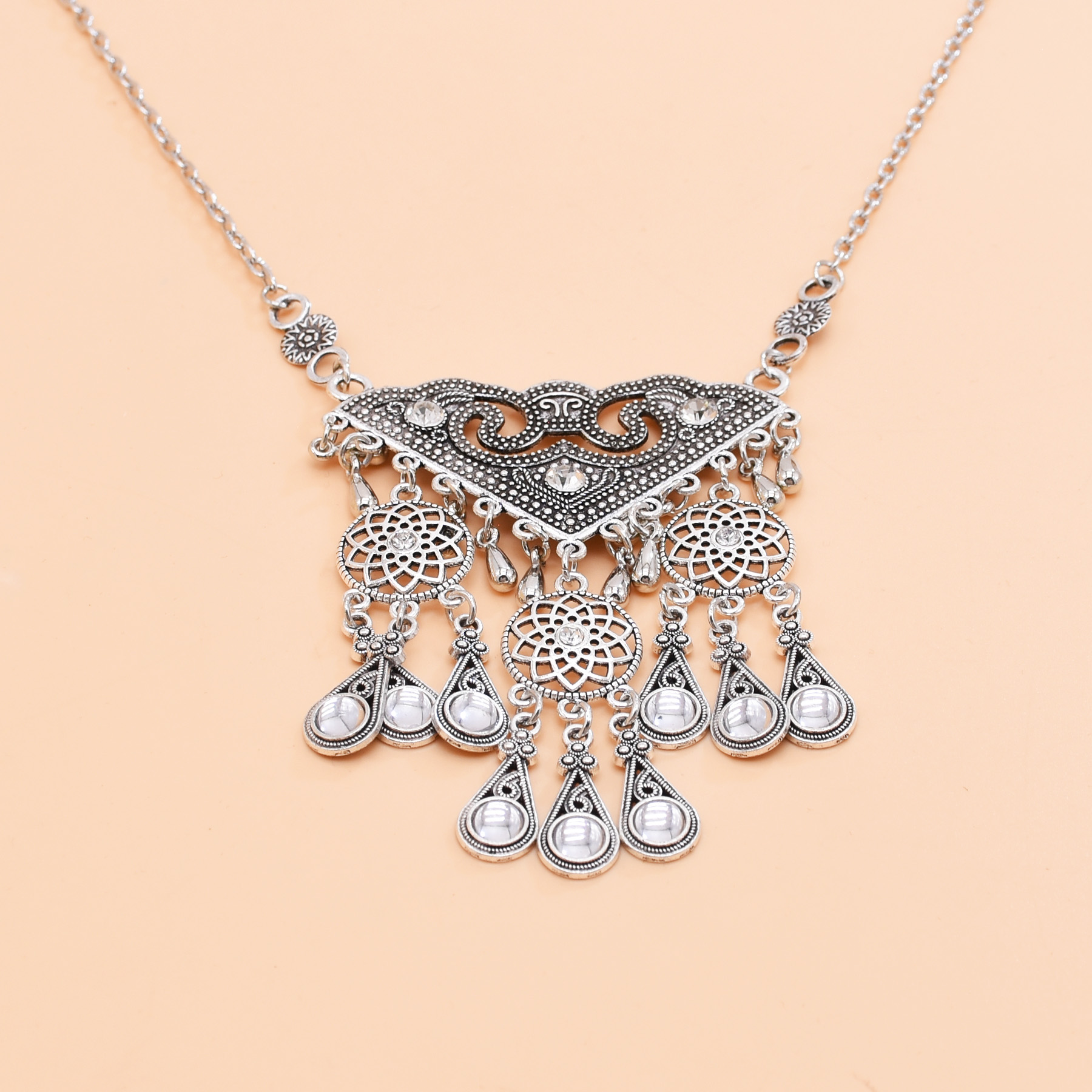 Ethnic Hollow Geometry Pendant - Women Fashion Pakistan recension och pris